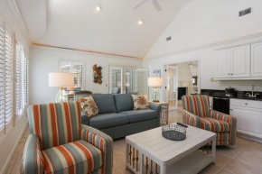 Secluded Family Retreat with Private Pool, BBQ, Outdoor Living